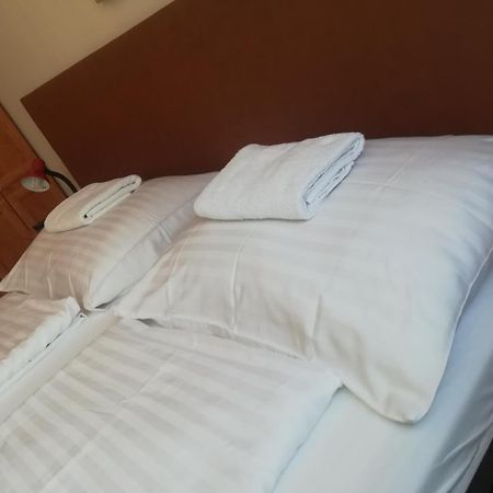 Aldos Panzio Hotel Farad ภายนอก รูปภาพ