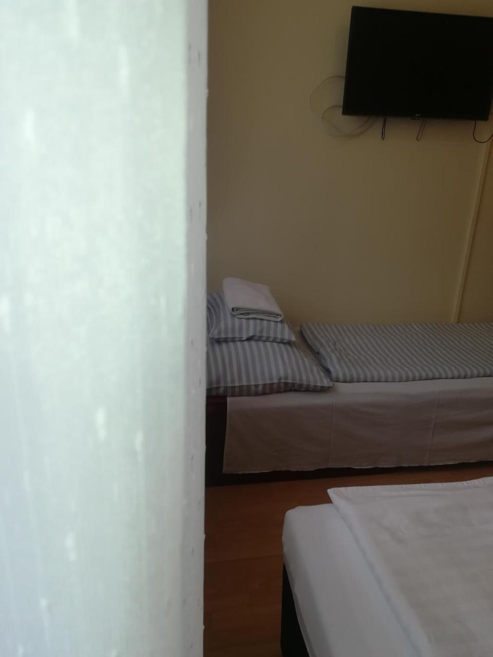 Aldos Panzio Hotel Farad ภายนอก รูปภาพ