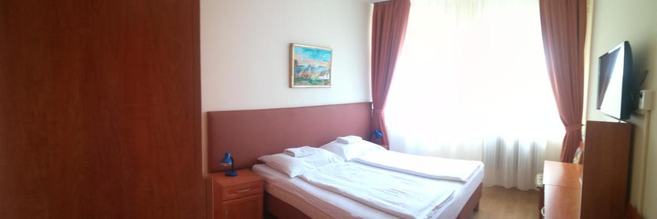Aldos Panzio Hotel Farad ภายนอก รูปภาพ