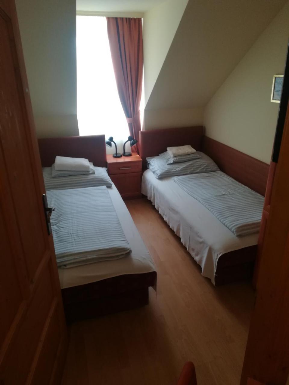 Aldos Panzio Hotel Farad ภายนอก รูปภาพ